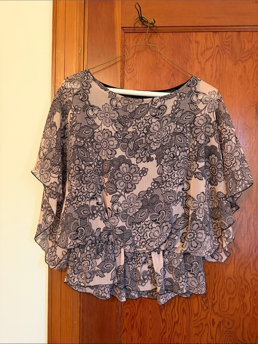 julie's closet Blush Floral Ruffle Sleeve Blouse